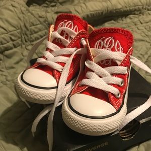 Red converse toddler size 6